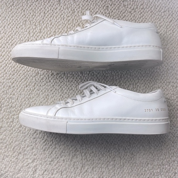 WOMAN by COMMON PROJECTS EU 39 - Picture 4 of 5